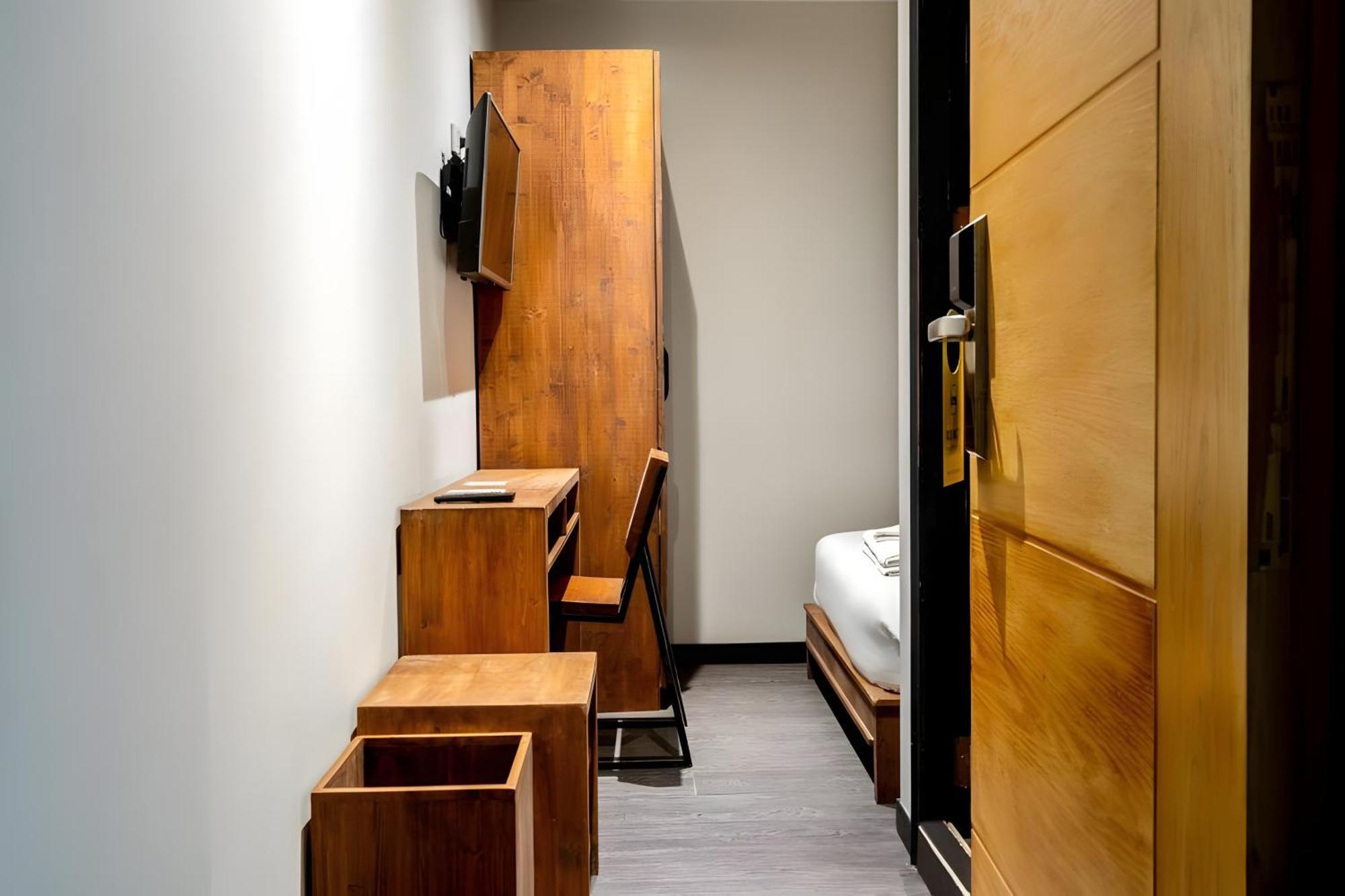 Go Inn Sukhumvit Soi 20 Bts Asok Бангкок Экстерьер фото