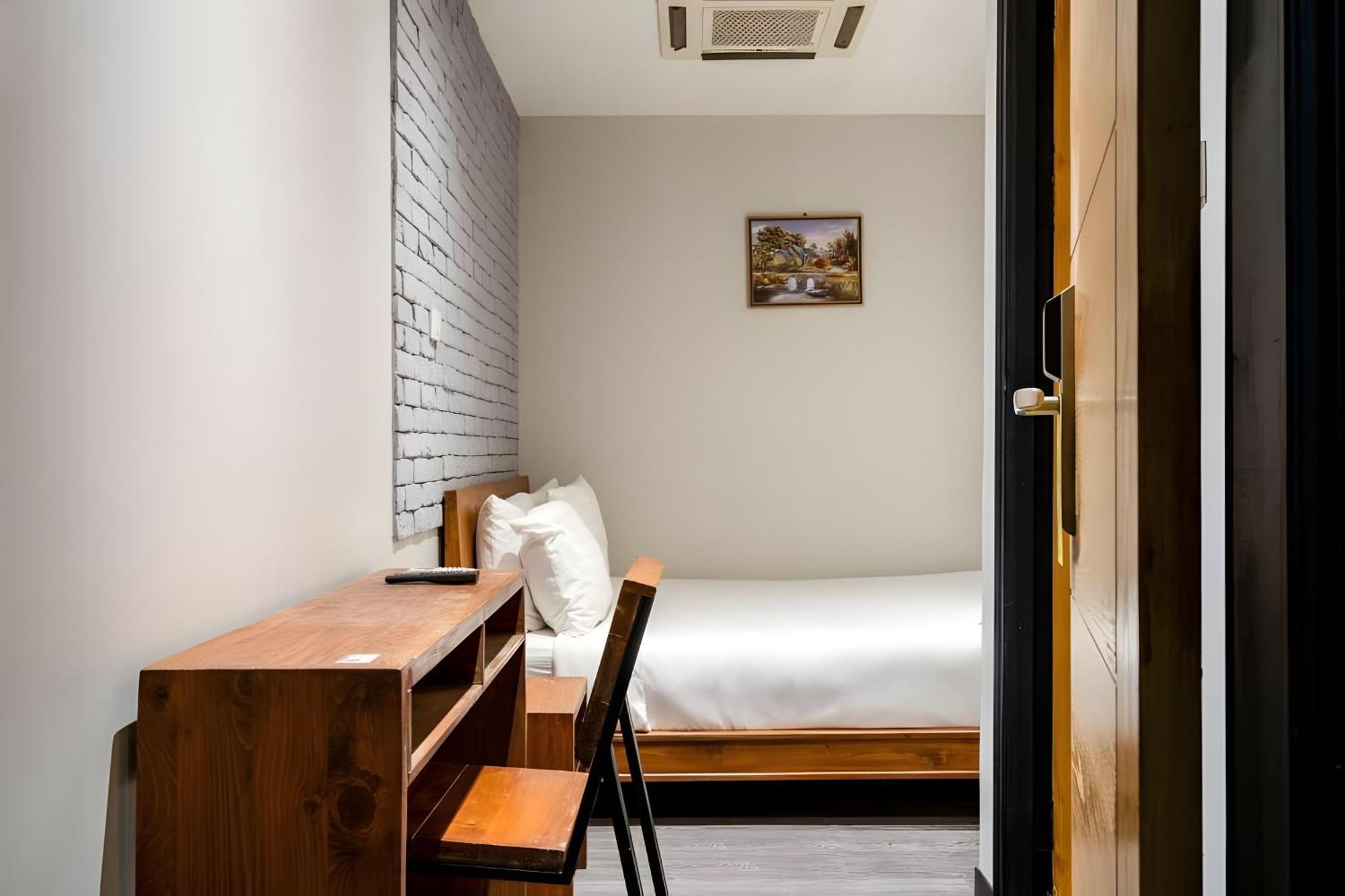 Go Inn Sukhumvit Soi 20 Bts Asok Бангкок Экстерьер фото